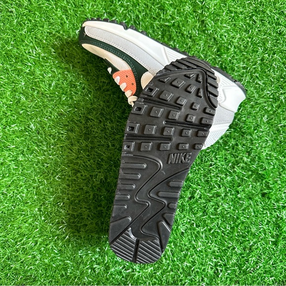 Nike Air Max 90 Custom - Picture 8 of 8